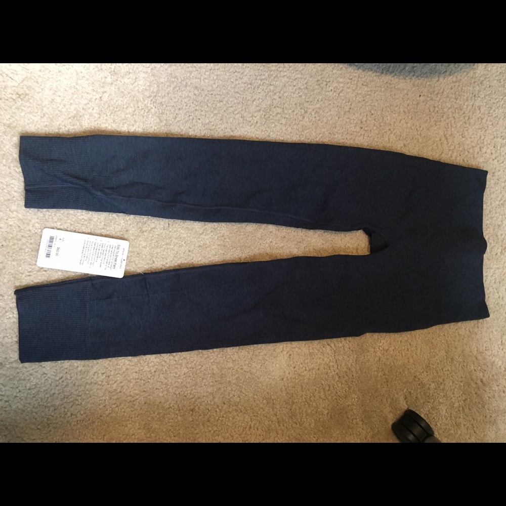 Brand New original Ebb to Street Lululemon pants